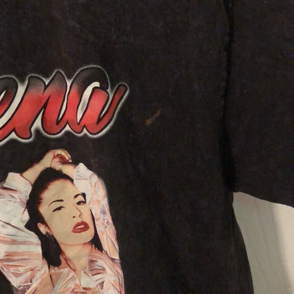 Selena graphic tee thrashed - Picture 4 of 6